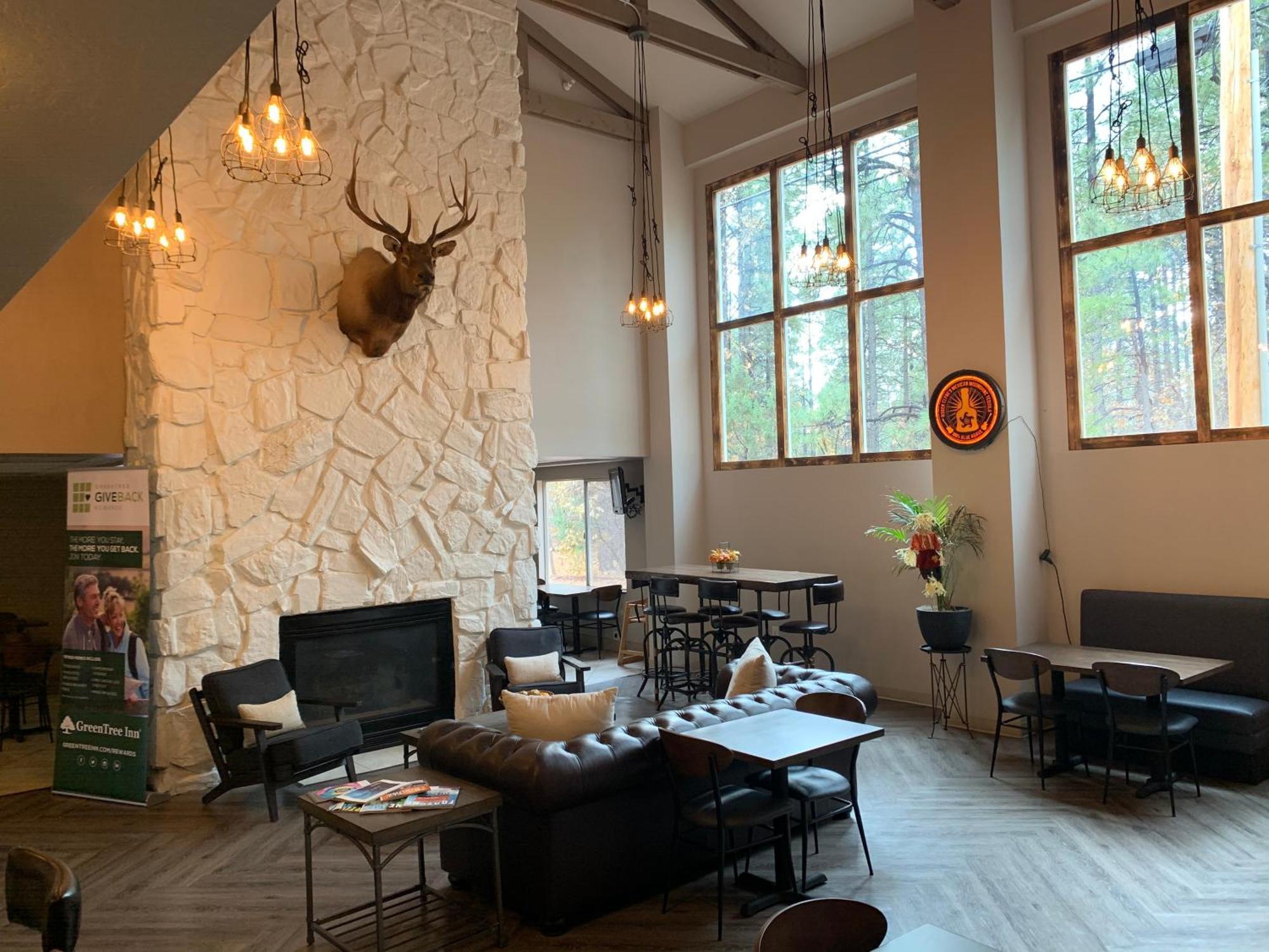 Greentree Inn & Suites Pinetop Εξωτερικό φωτογραφία